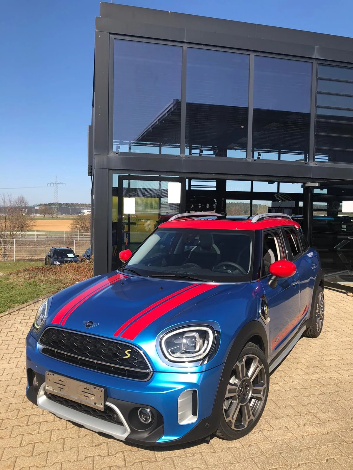 MINI Countryman – Rallyestreifen Rot – Foto 2