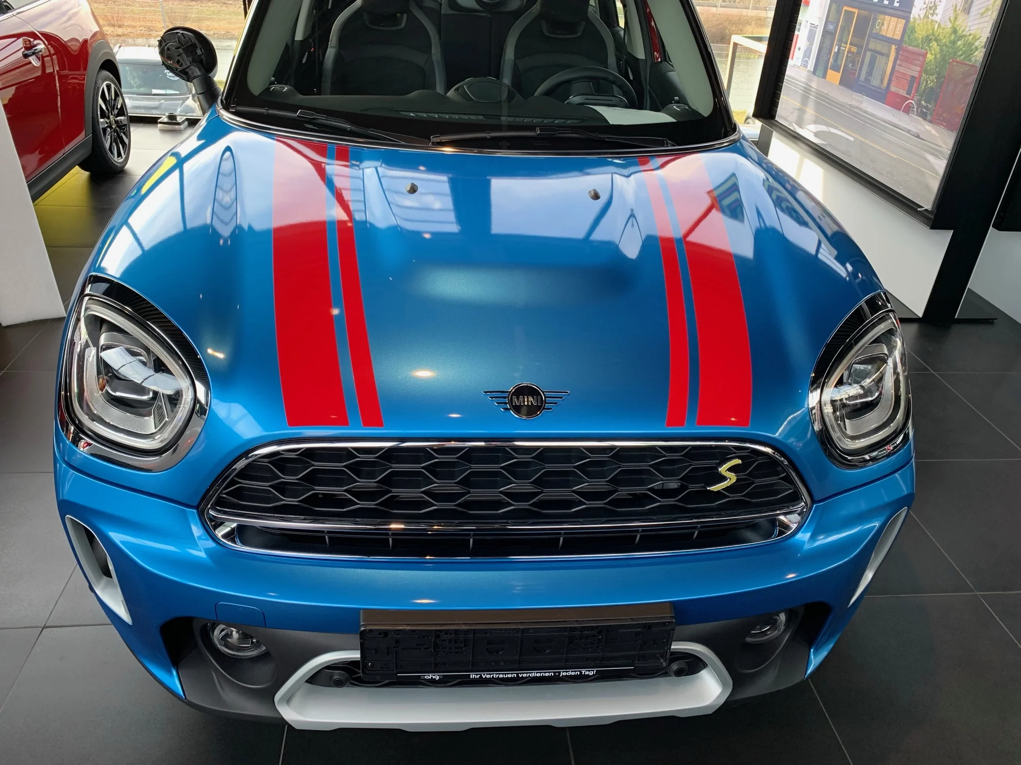 MINI Countryman – Rallyestreifen Rot – Foto 7