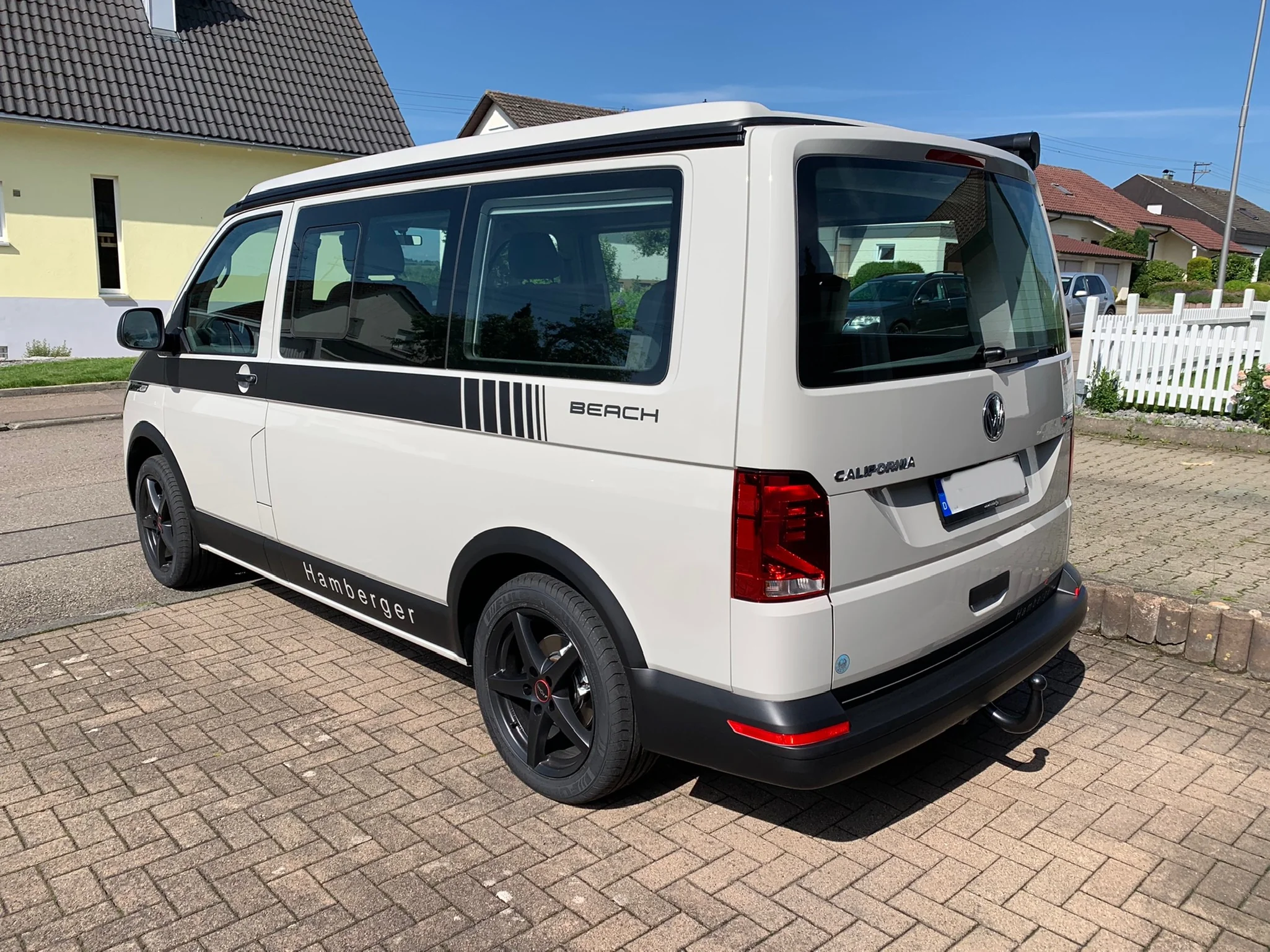 VW T6.1 California – Haube und Streifen anthrazit – Foto 3