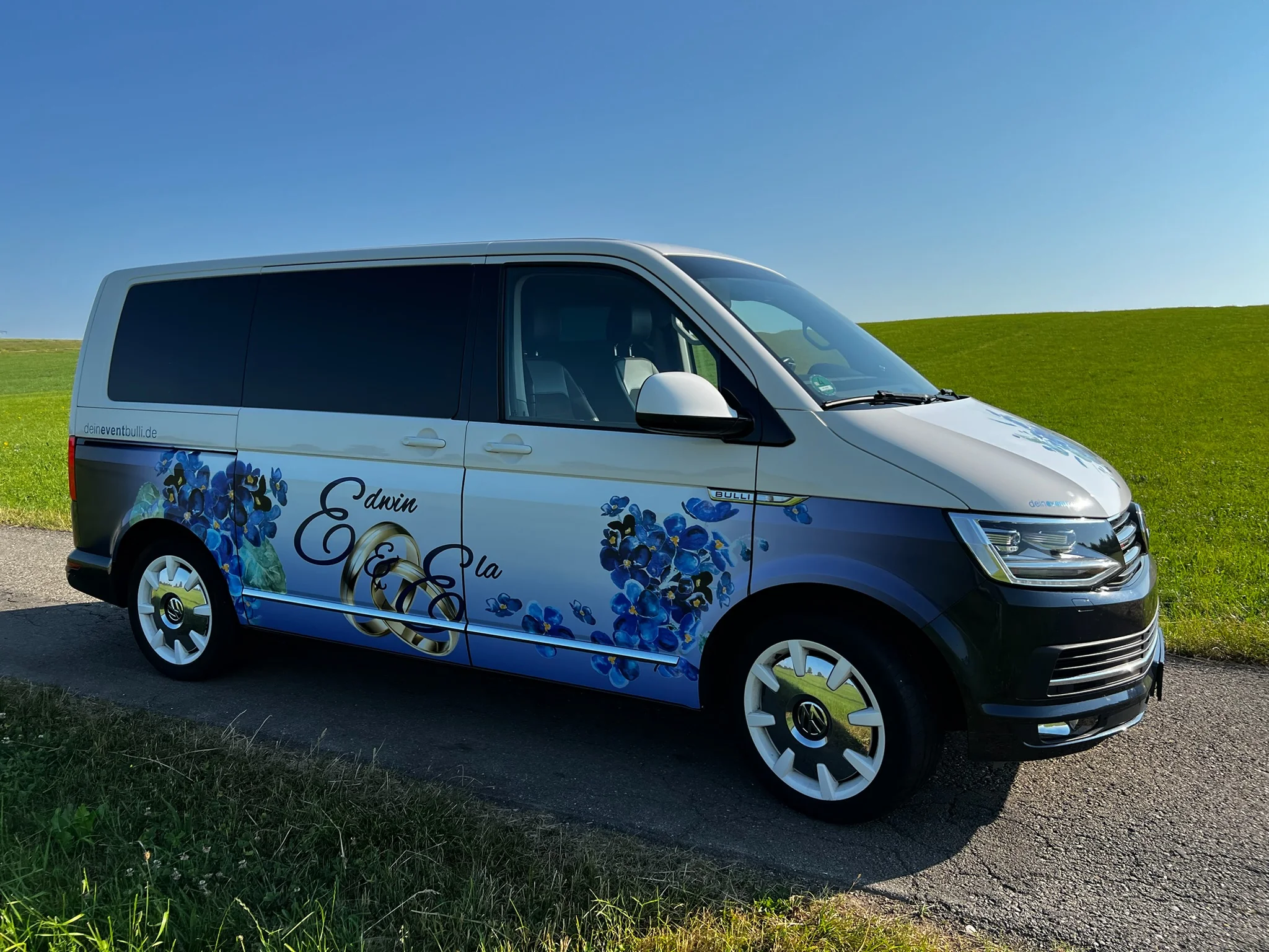 VW T6 Multivan – Hochzeitsdesign im Digitaldruck – Foto 14
