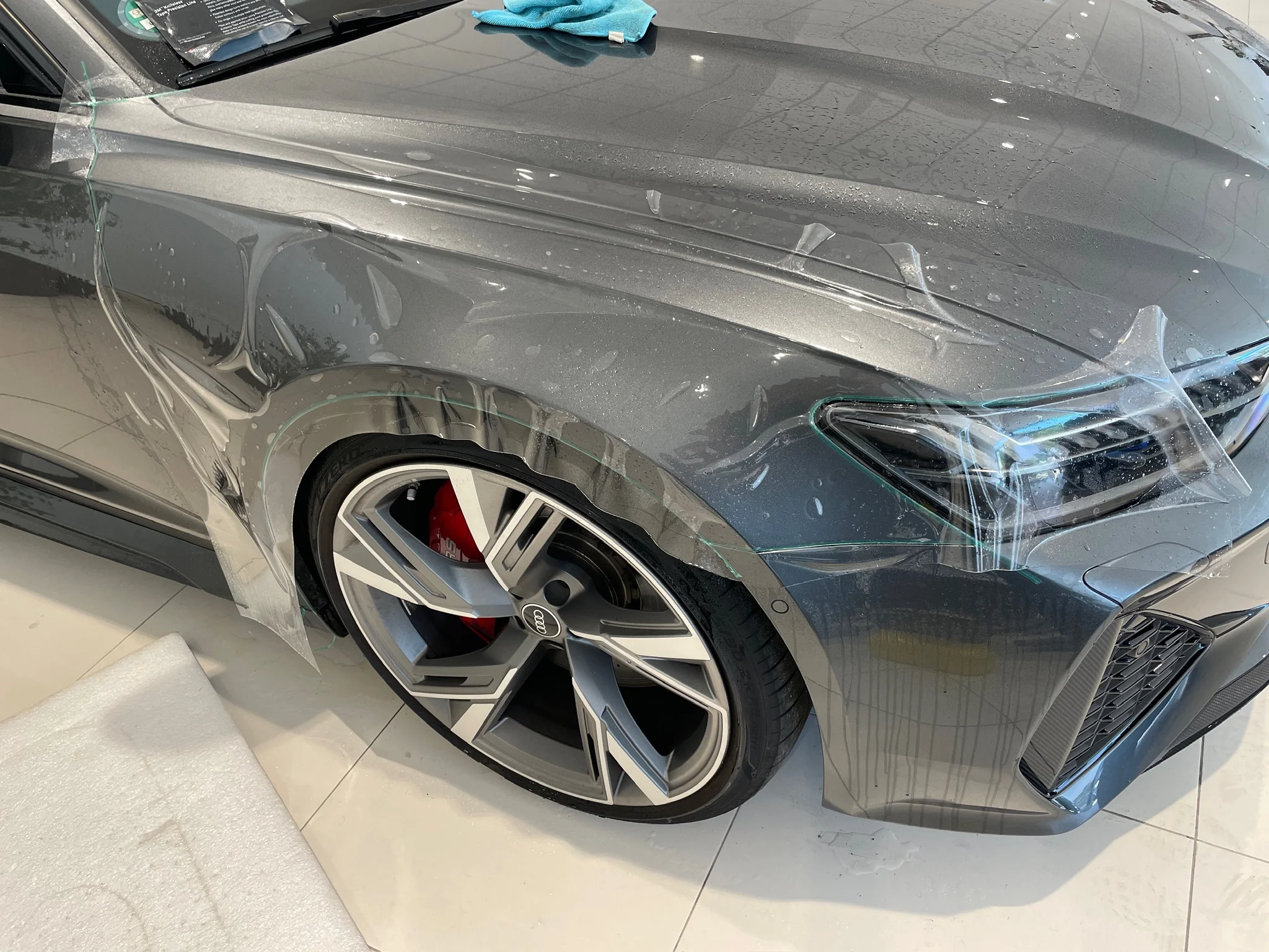 Audi RS 6 Avant – защитная плёнка на передок